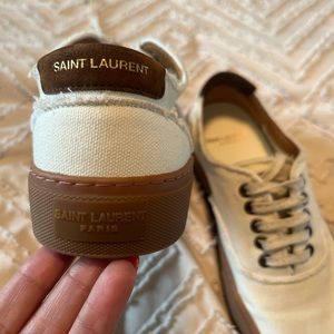 Authenticated Yves Saint Laurent YSL
Venice Sneakers/Canvas/Suede Women|Sz:8/38